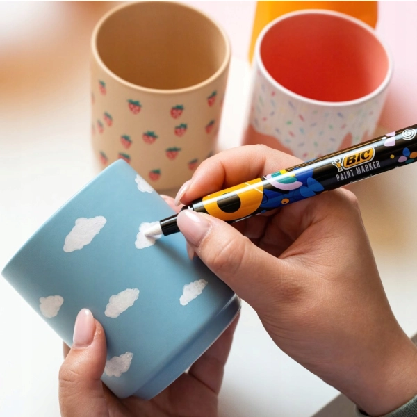 PINT MARKER OLEJOWY WATER-BASED WHITE BIC